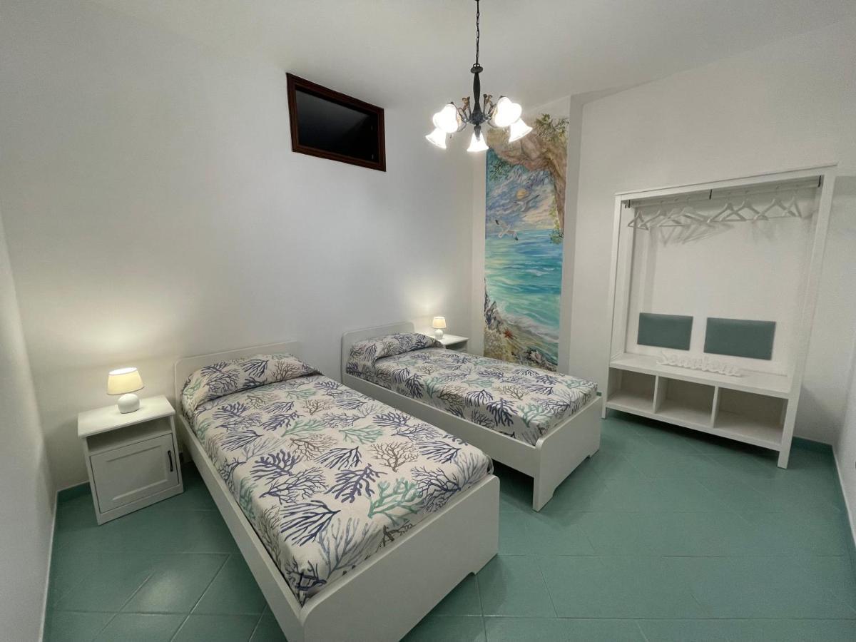 פורורה Seaview Apartments מראה חיצוני תמונה